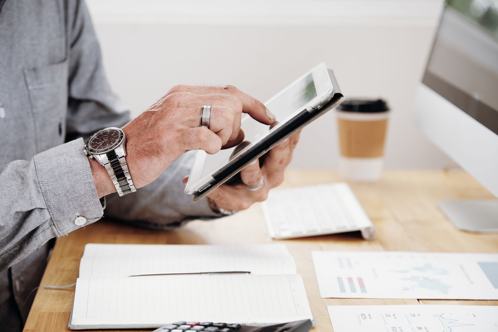 Optimiser vos contrats de t&eacute;l&eacute;phone mobile avec Connect