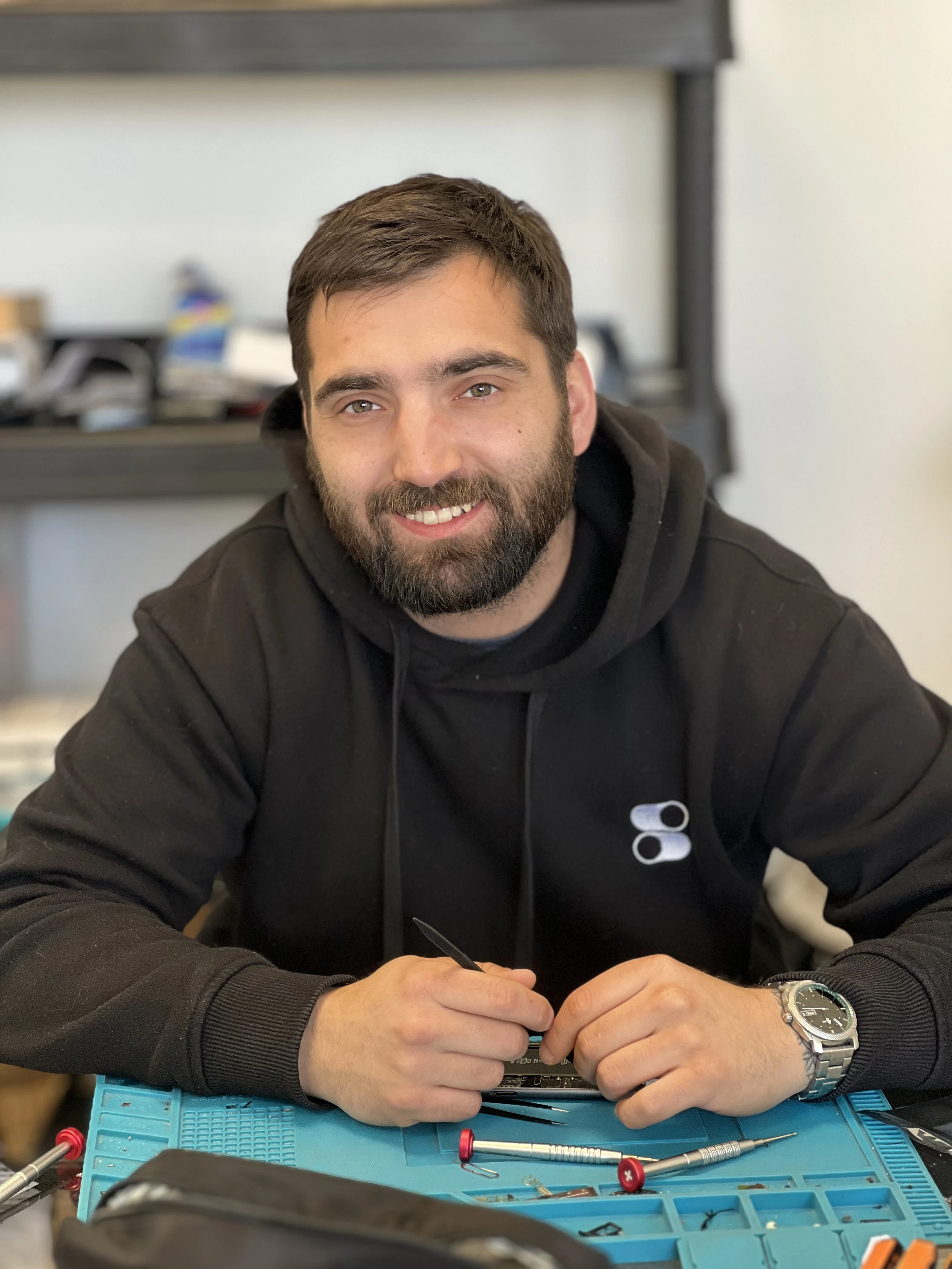 Julien SOULA, Technico-Commercial Polyvalent chez Connect
